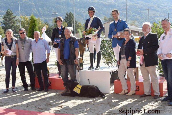 Podium_R-817470