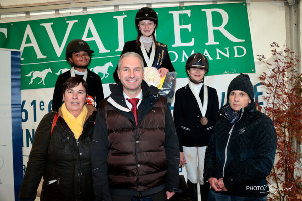 podium-ch-R-poneys-C-2022-1