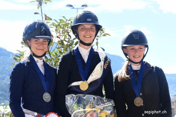 podium_J-R- Sion 2018