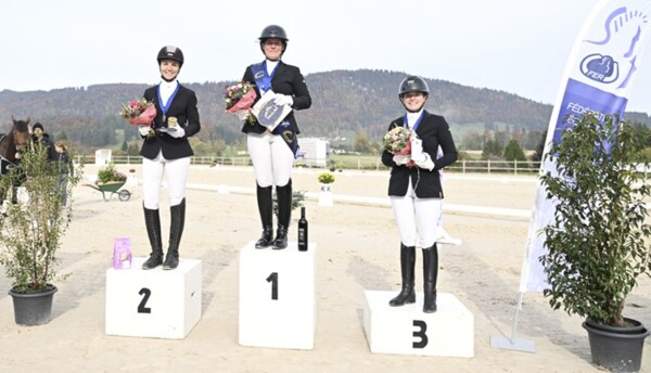 cat_M ch r dressage 2025